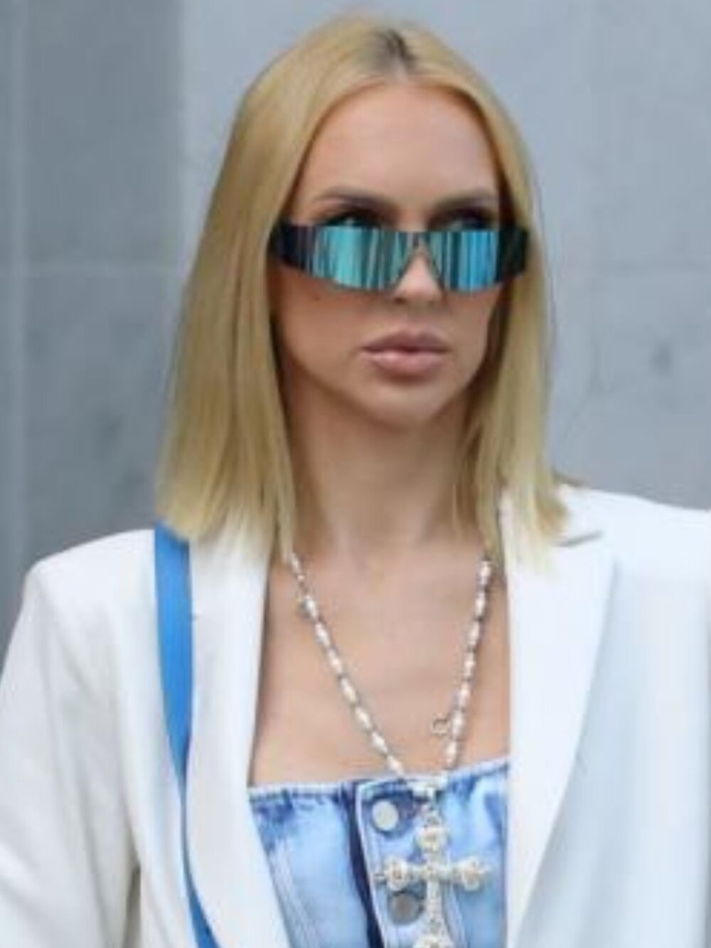 NEW BALENCIAGA SUNGLASSES BB0041S 014 UNISEX SHIELD BLUE EYEWEAR BALENCIAGA - Picture 5 of 6
